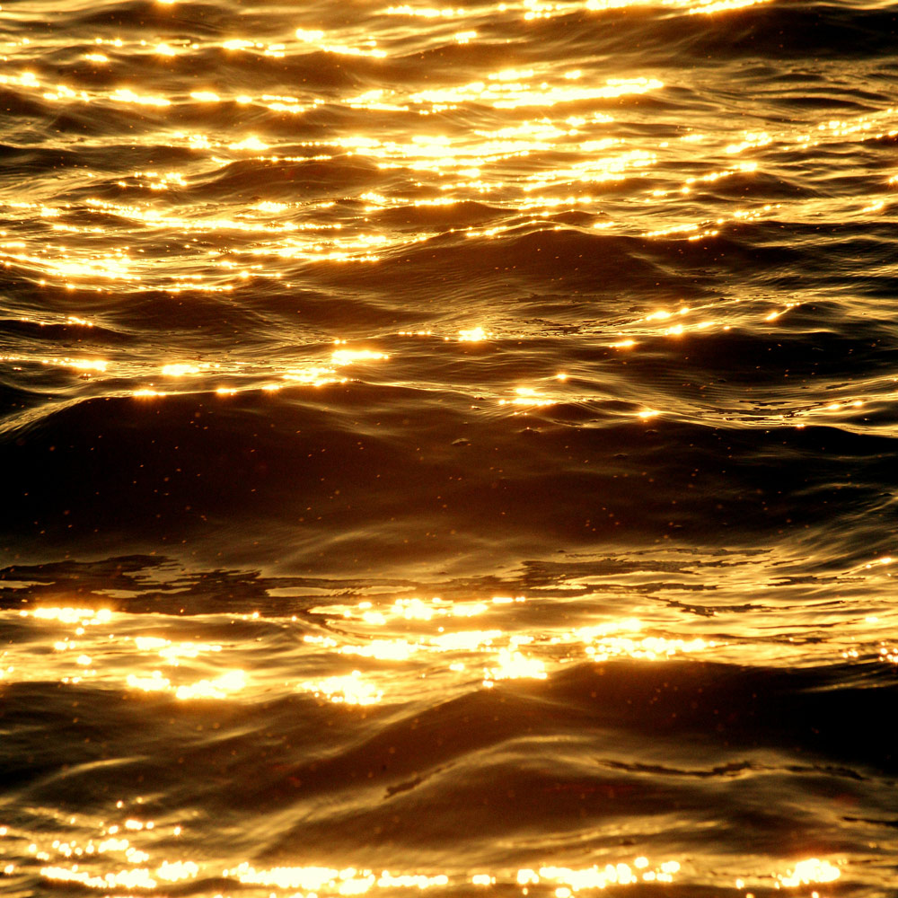 Lumière Touch, tantrischer Massage, Körperheilarbeit, Meditation, Embodiment-Übungen von Christina Birrer in Luzern